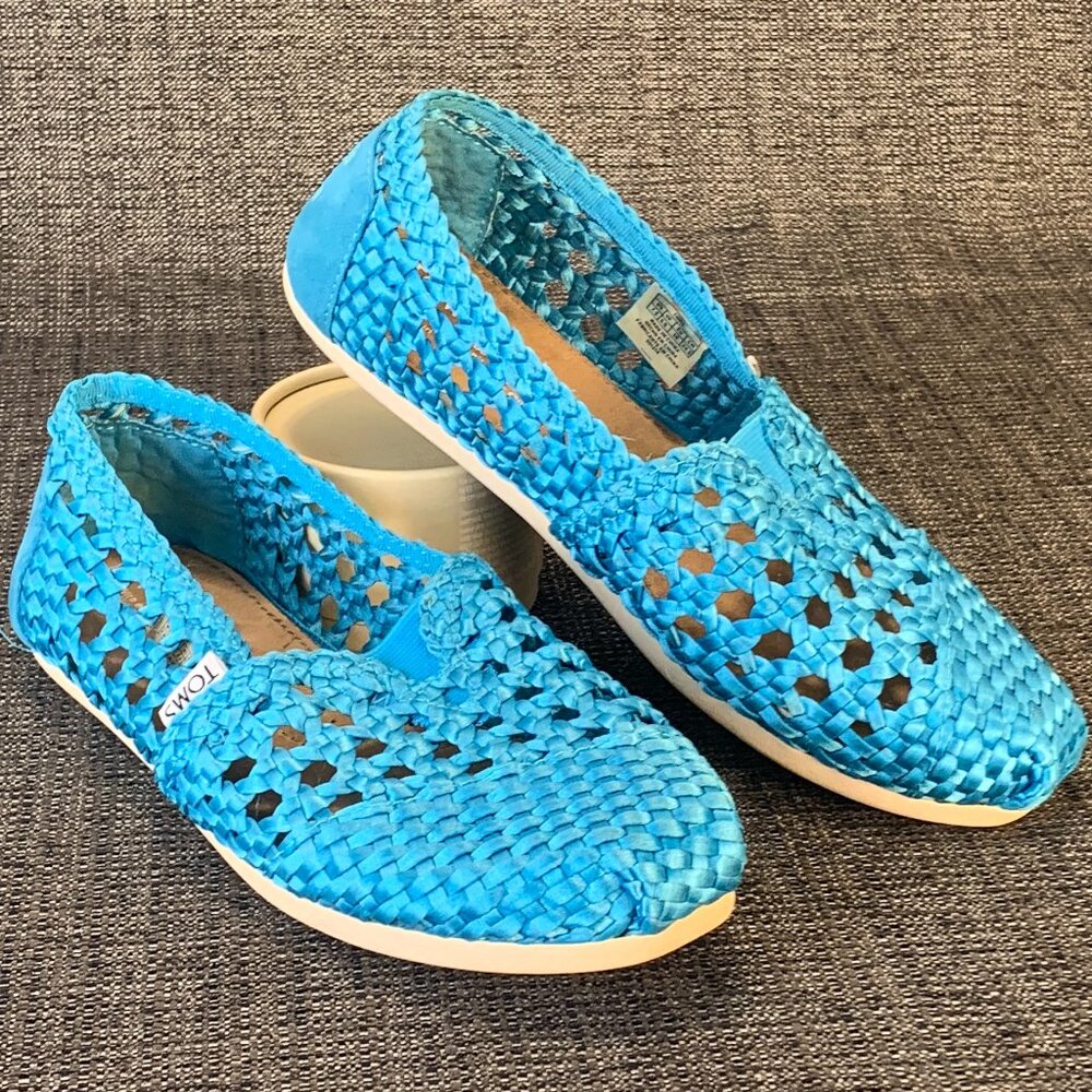 Toms Classic Teal Satin Woven Shoes - Womens 7.5 - slip on electric blue flats
